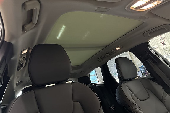 Volvo XC60 24 of 24