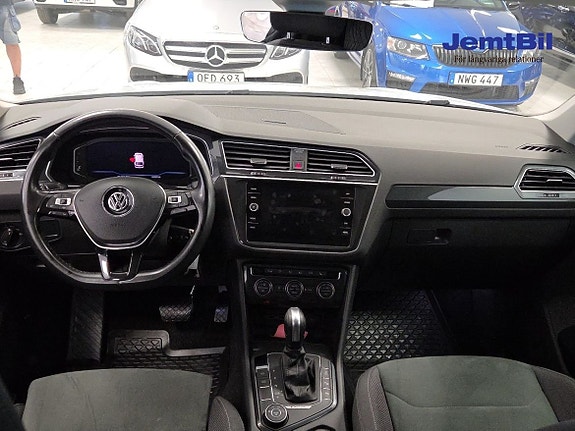 Volkswagen Tiguan 7 of 14