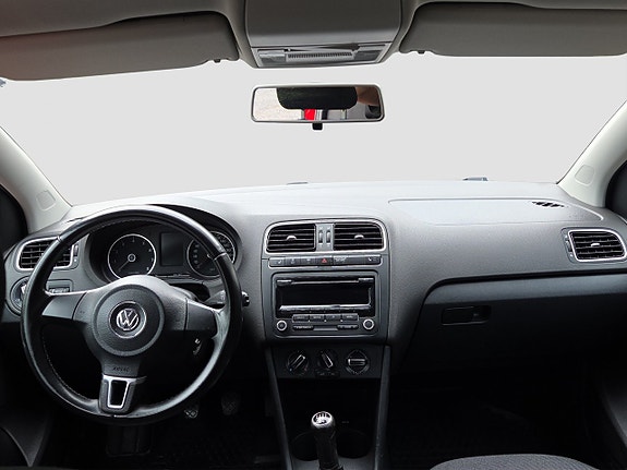 Volkswagen Polo 10 of 12