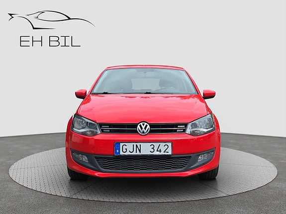 Volkswagen Polo 2 of 5