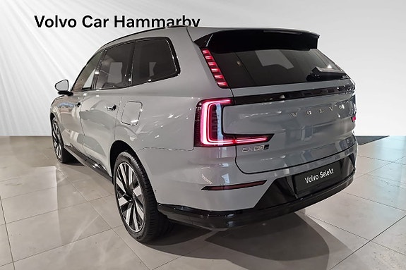 Volvo EX90 4 of 5