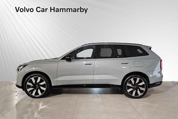 Volvo EX90 3 of 5