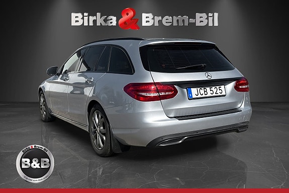Mercedes-Benz C180 12 of 20