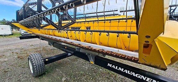 New Holland TC5.90 RS 22 of 24