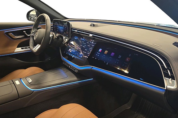 Mercedes-Benz E300 e 13 of 17