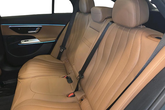 Mercedes-Benz E300 e 10 of 17
