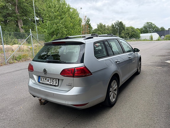 Volkswagen Golf VII 4 of 5