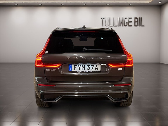 Volvo XC60 4 of 24