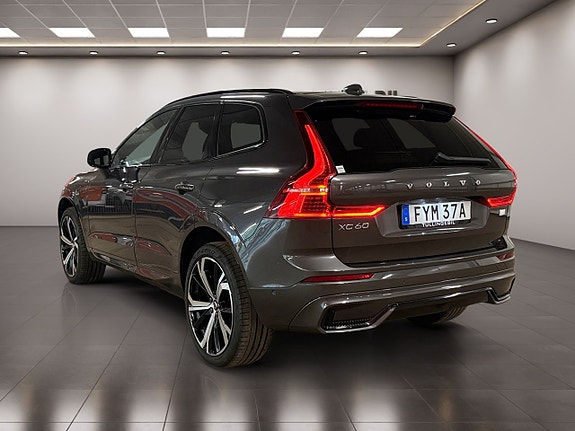 Volvo XC60 3 of 24