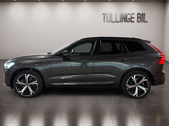 Volvo XC60 2 of 24