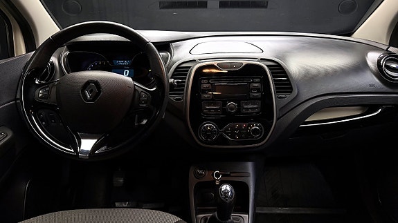 Renault Captur 16 of 28