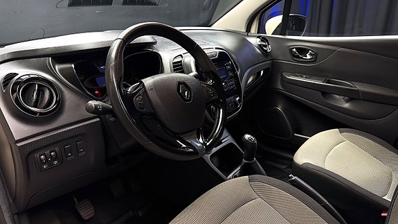 Renault Captur 12 of 28