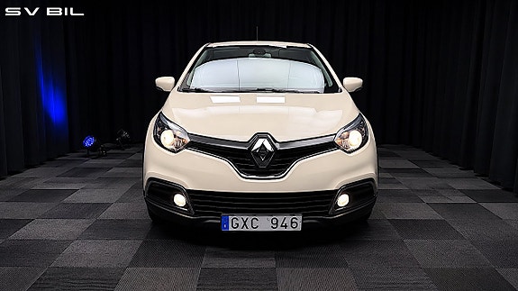 Renault Captur 2 of 5
