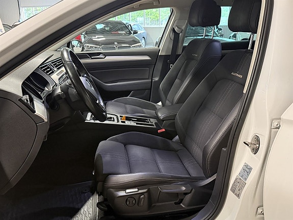 Volkswagen Passat Alltrack 6 of 10