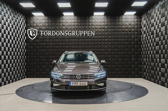 Volkswagen Passat 13 of 27
