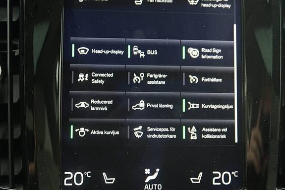 Volvo V90 Cross Country 16 of 25