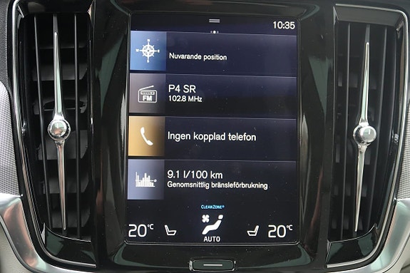 Volvo V90 Cross Country 14 of 25