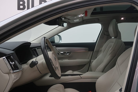 Volvo V90 Cross Country 4 of 5