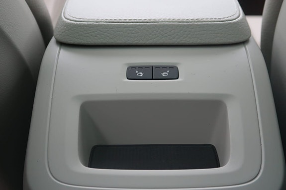 Volvo V90 Cross Country 8 of 25