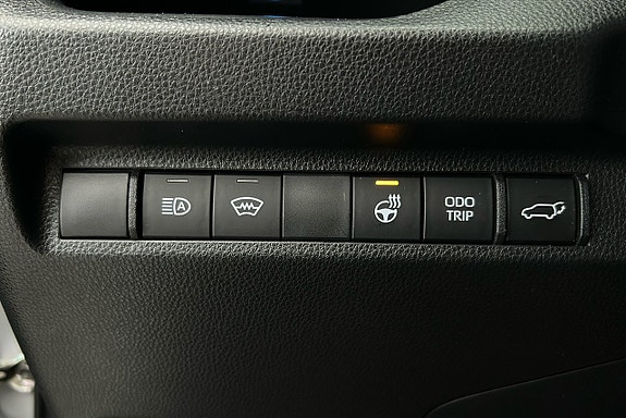 Toyota RAV4 26 of 26