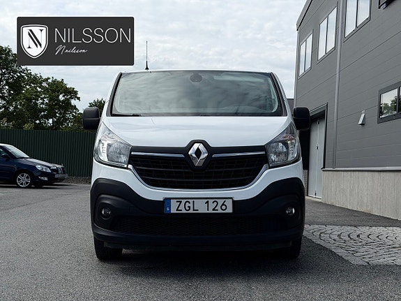 Renault Trafic 4 of 5