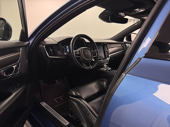 Volvo S90 4 of 5