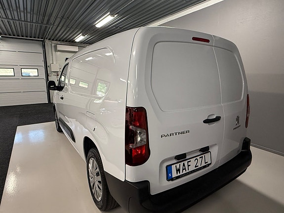 Peugeot Partner 3 of 5