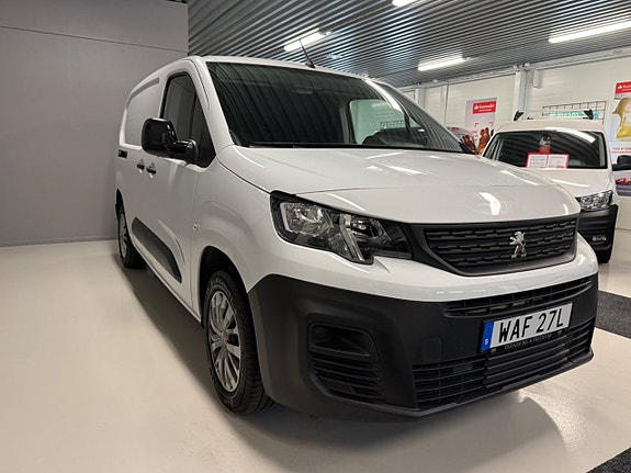 Peugeot Partner 2 of 5