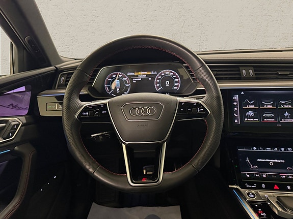 Audi Q8 e-tron 5 of 5