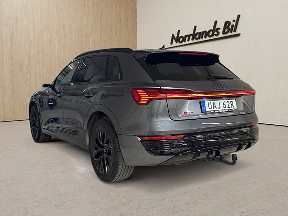 Audi Q8 e-tron 2 of 5