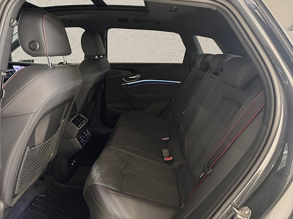 Audi Q8 e-tron 6 of 7