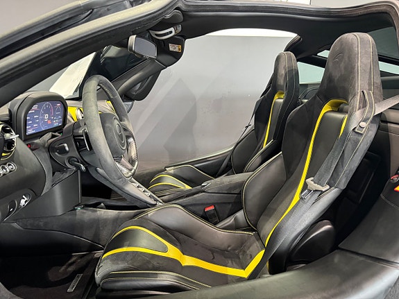 McLaren 720S 3 of 5