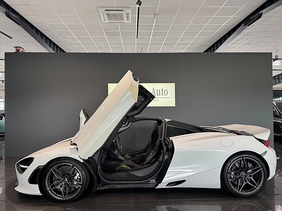 McLaren 720S 13 of 30