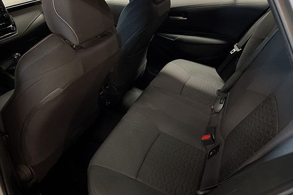 Toyota Corolla 7 of 9