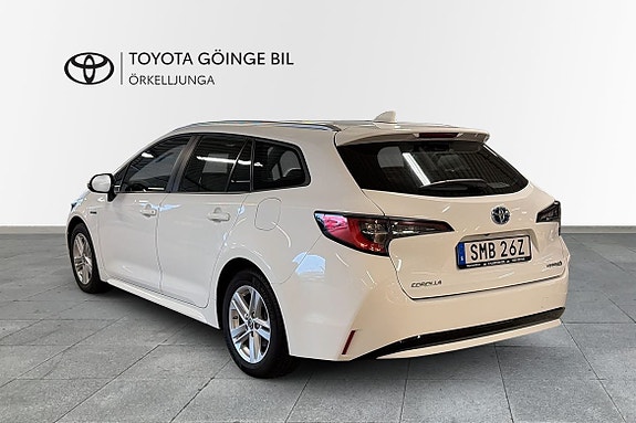 Toyota Corolla 2 of 9