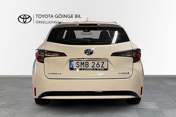 Toyota Corolla 4 of 9