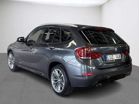 BMW X1 3 of 5