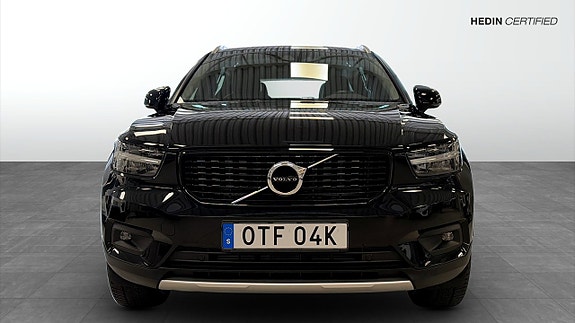 Volvo XC40 8 of 9