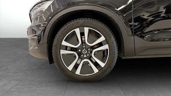 Volvo XC40 9 of 9