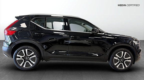 Volvo XC40 6 of 9