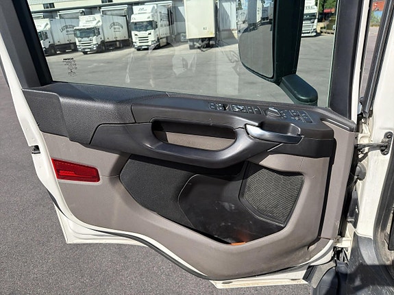 Distributionsbil Scania P280 2018  | Näpko-sk... via auktion 19 of 27