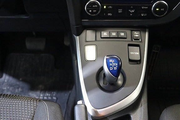 Toyota Auris 18 of 21
