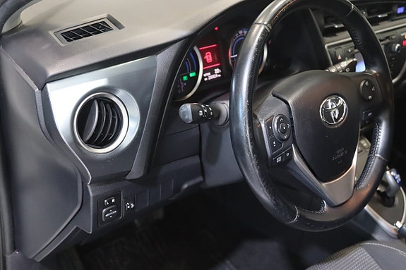 Toyota Auris 17 of 21