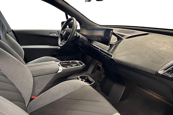 BMW iX 6 of 19