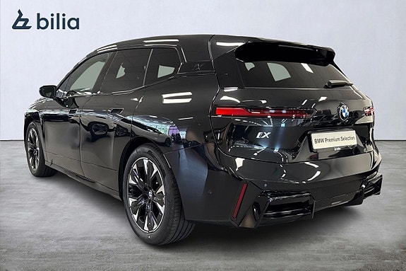 BMW iX 2 of 19