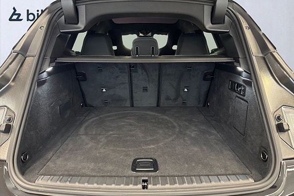 BMW iX 10 of 19