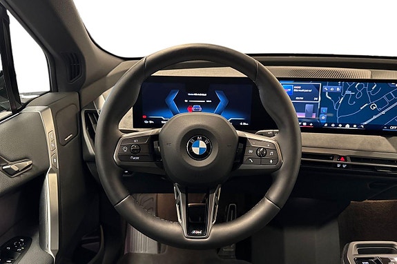 BMW iX 9 of 19