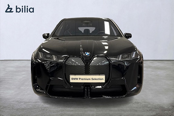 BMW iX 5 of 19