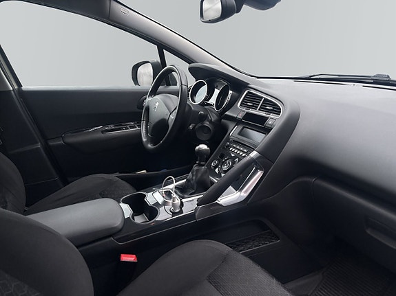 Peugeot 3008 10 of 13