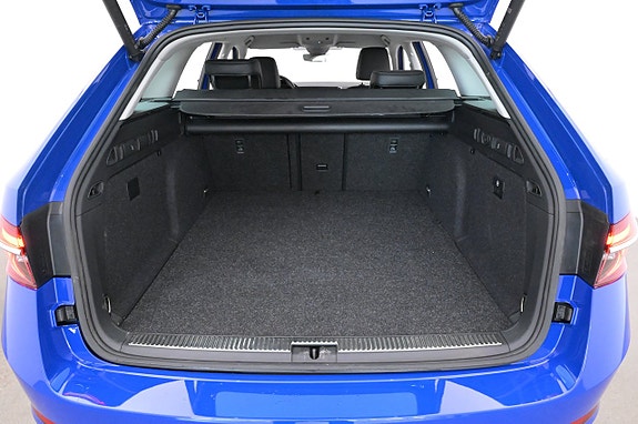 Skoda Superb 24 of 27
